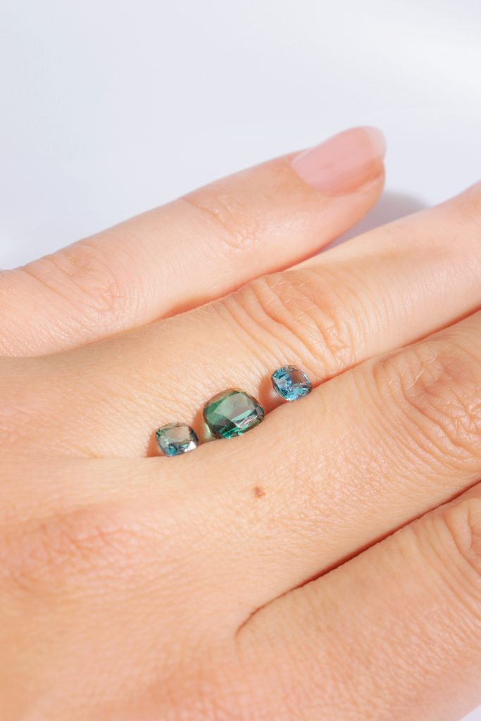 Bijou sur-mesure : comment sont choisies les gemmes ?