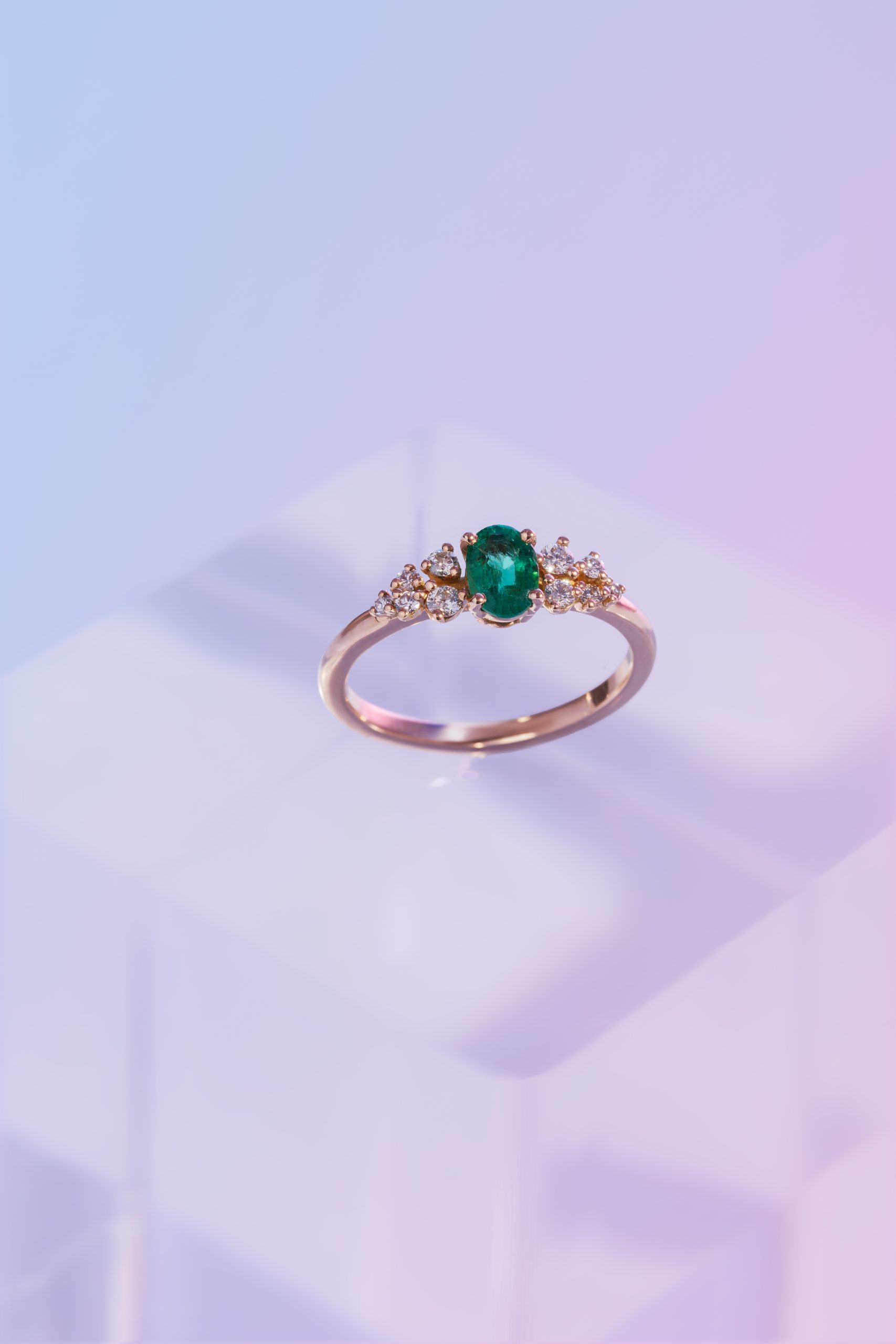 Votre artisan joaillier a créé une collection constellation - Bague Persée émeraude