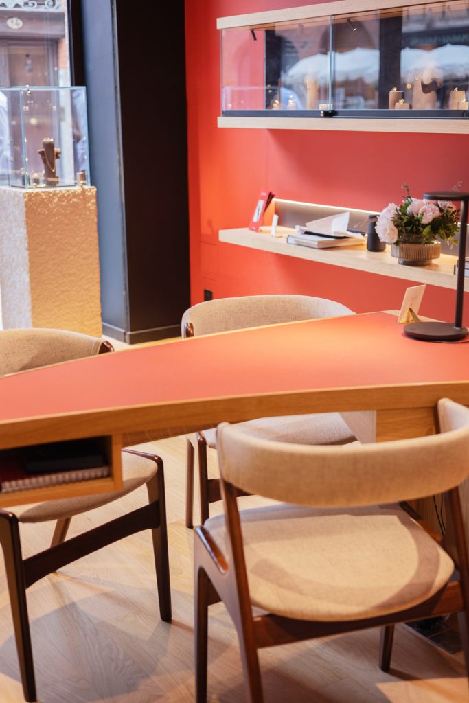 Comment bien préparer votre premier rendez-vous pour un bijou sur mesure ?
