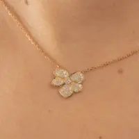 Pendentif Egérie - vue 2 portée