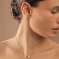 Pendentif Egérie - vue 3 portée